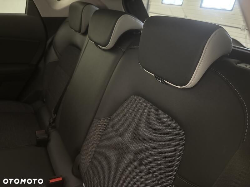 Renault Captur 1.6 E-TECH Full Hybrid 145 Techno - 19
