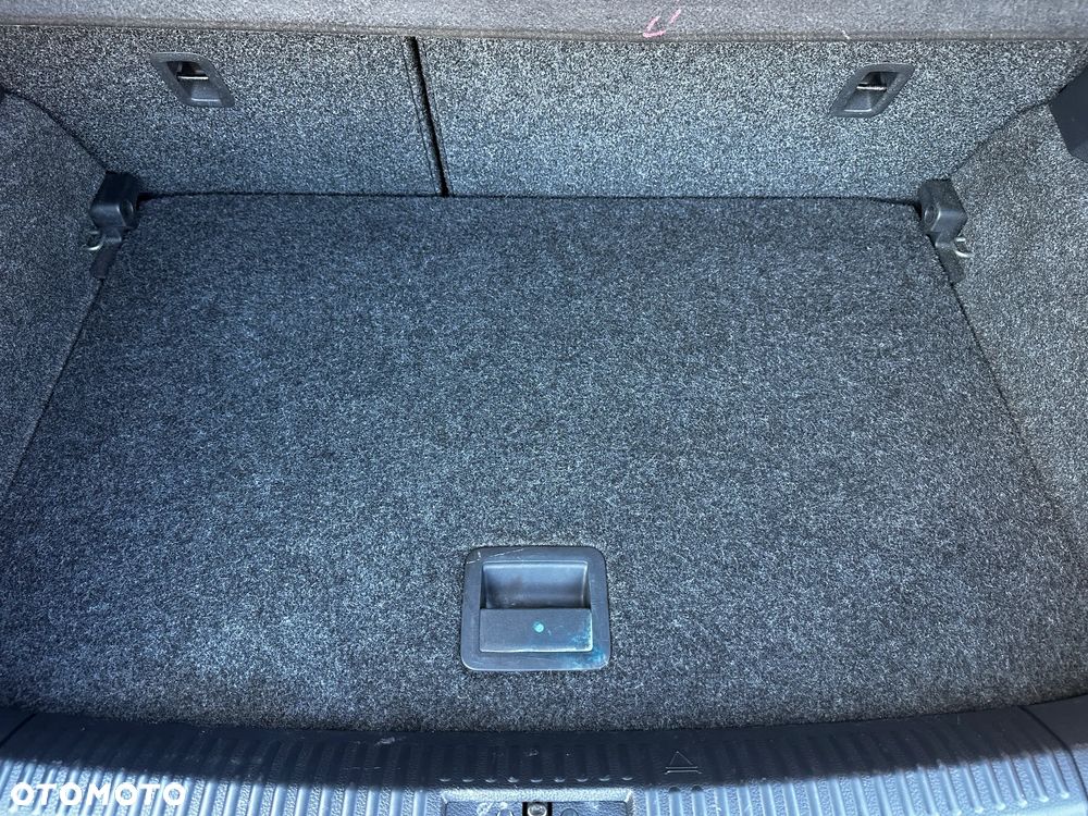 Volkswagen Polo - 25