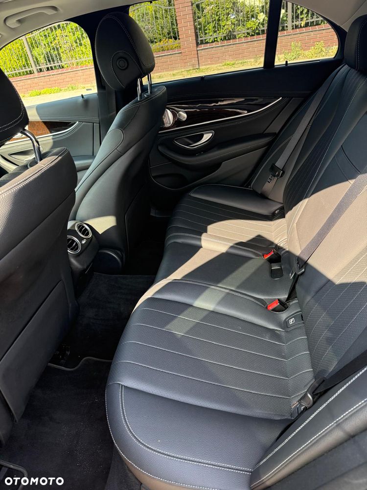 Mercedes-Benz Klasa E 300 de 4-Matic Avantgarde - 5