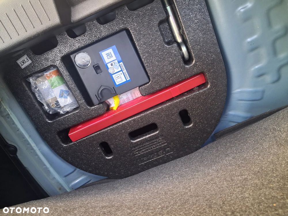 Opel Karl 1.0 ECOFLEX Start/Stop Rocks - 14