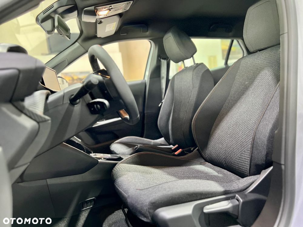 Peugeot 2008 PureTech mHEV Edition e-DCS6 - 9