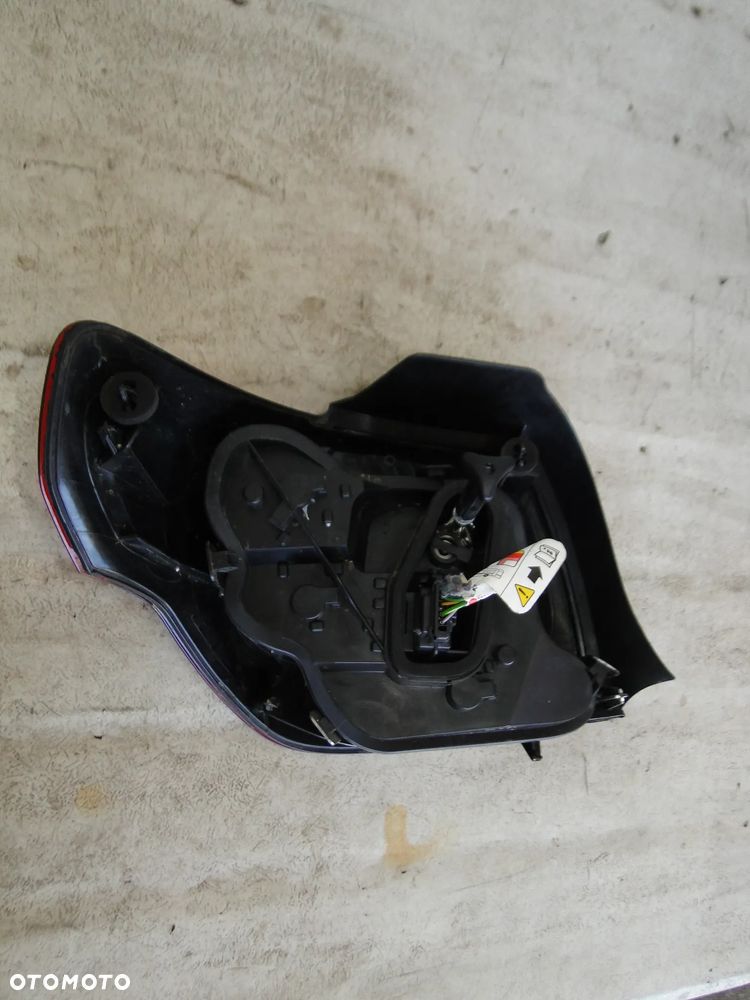 CITROEN DS3 LAMPA PRAWA TYŁ TYLNA EUROPA - 4