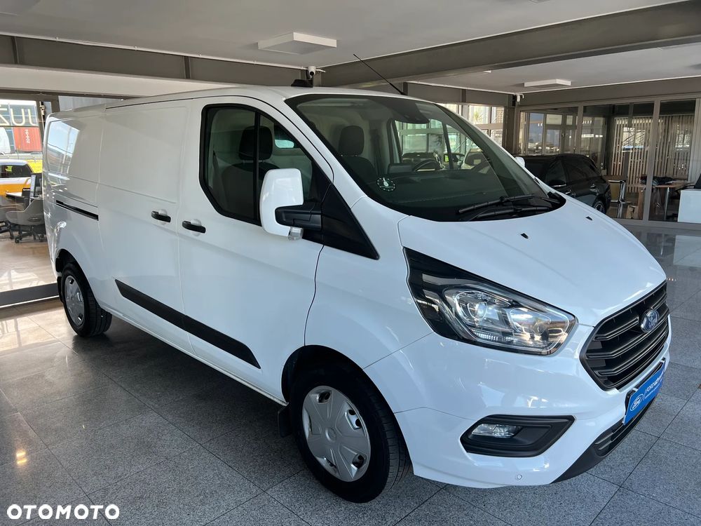 Ford Custom - 3