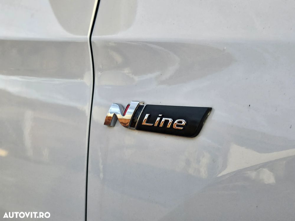 Hyundai Tucson blue 1.6 CRDi 4WD DCT Premium - 17