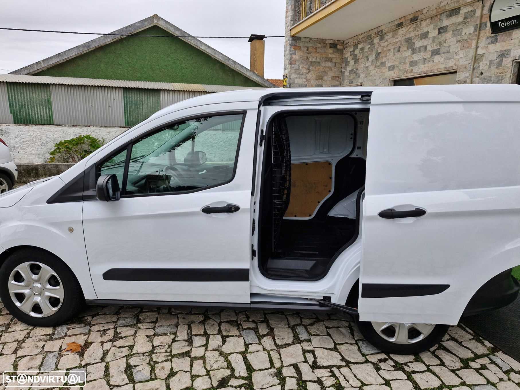 Ford Transit Courier 1.5 TDCi Ambiente - 27