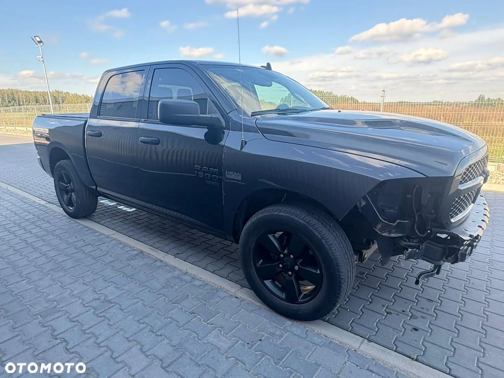 Dodge RAM 1500 5.7 4x4 - 5