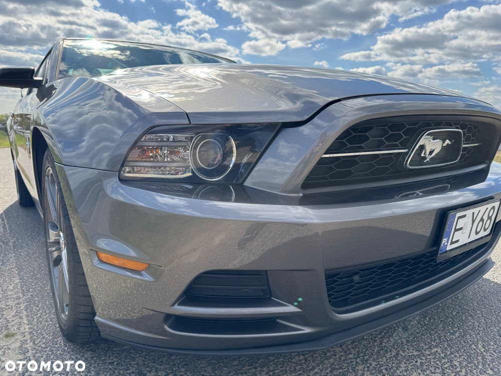 Ford Mustang 3.7 V6 Premium - 31