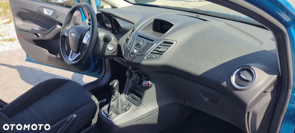 Ford Fiesta 1.25 Ambiente - 11