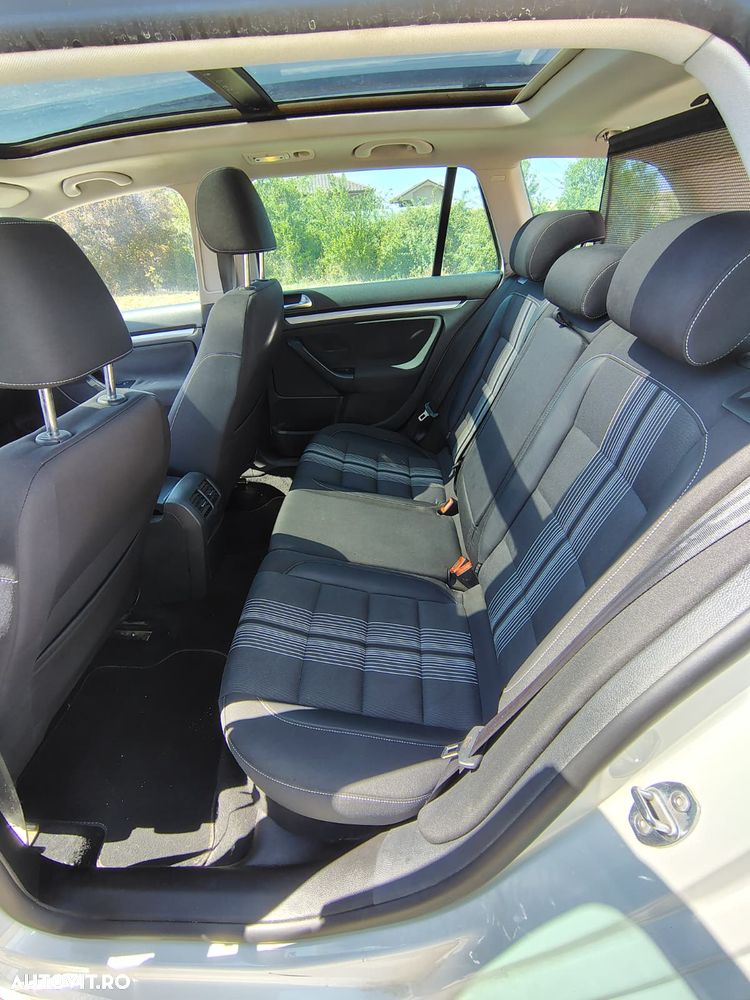 Volkswagen Golf 1.6 TDI DPF MATCH - 14