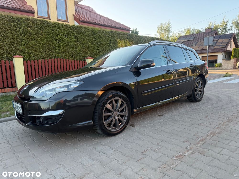 Renault Laguna dCi 150 FAP Start-Stop Bose Edition - 9