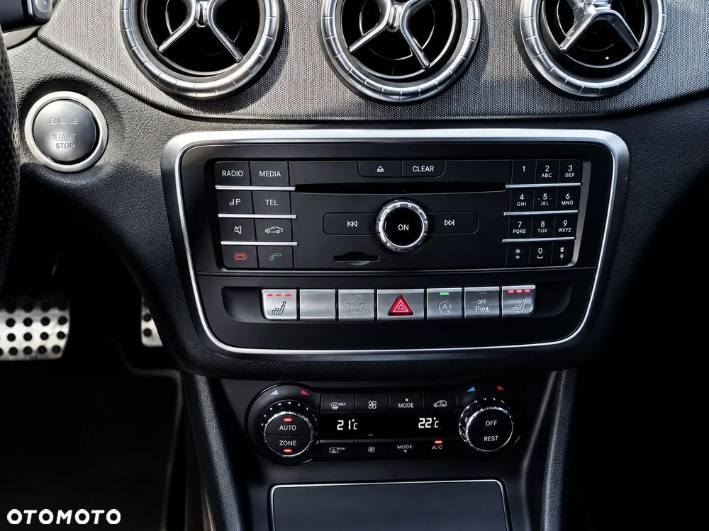 Mercedes-Benz CLA - 11