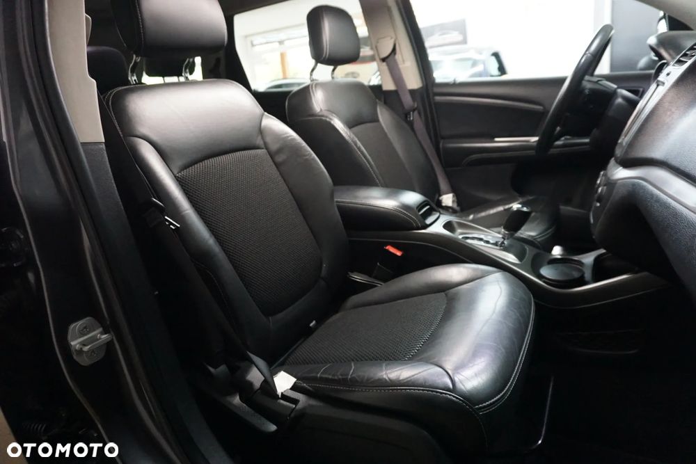 Fiat Freemont 2.0 Multijet 16V DPF Automatik Allrad Black Code - 24