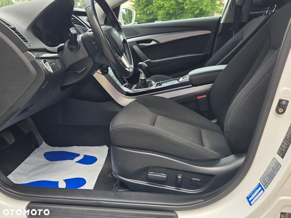 Hyundai i40 Kombi blue 1.6 Space - 23
