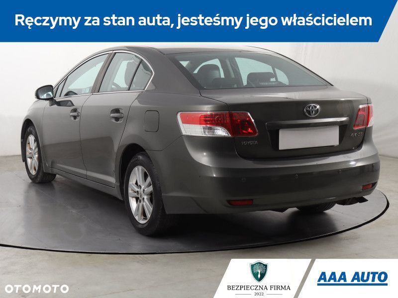 Toyota Avensis - 6