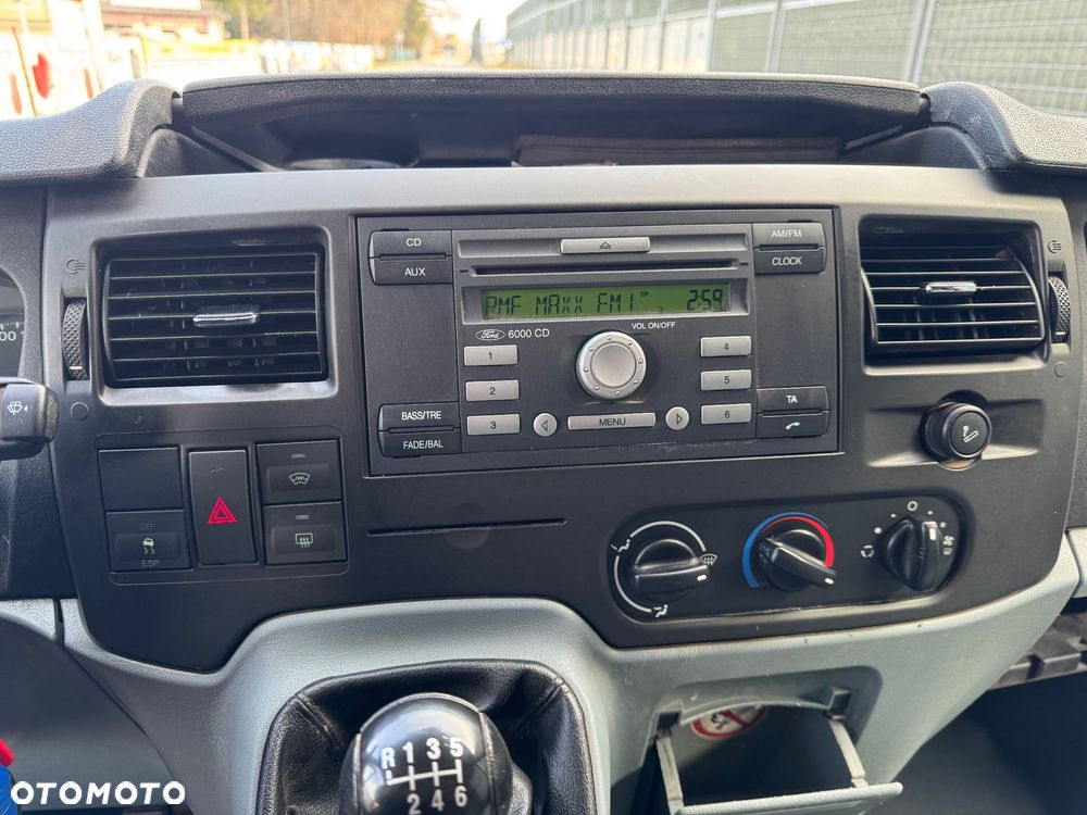 Ford transit - 17