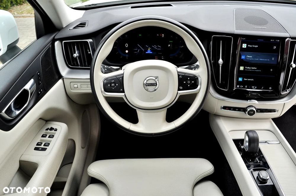 Volvo XC 60 T6 AWD Recharge Geartronic Inscription - 20