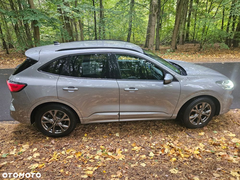 2020 Ford Kuga 1.5 EcoBoost FWD ST-Line X, photograph 2
