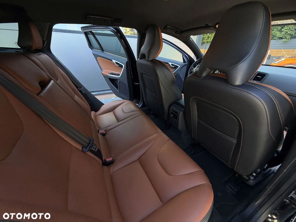 Volvo V60 D4 Drive-E Summum - 18