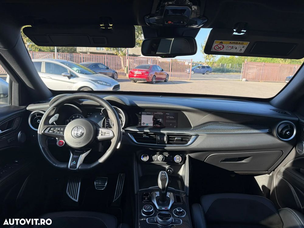 Alfa Romeo Stelvio 2.9 V6 Turbo AWD AT8 Quadrifoglio - 9