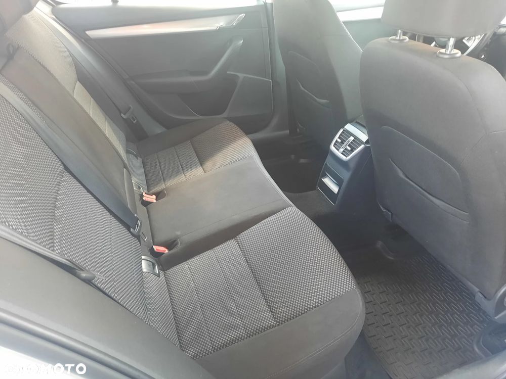 Skoda Octavia 1.6 TDI Ambition - 13