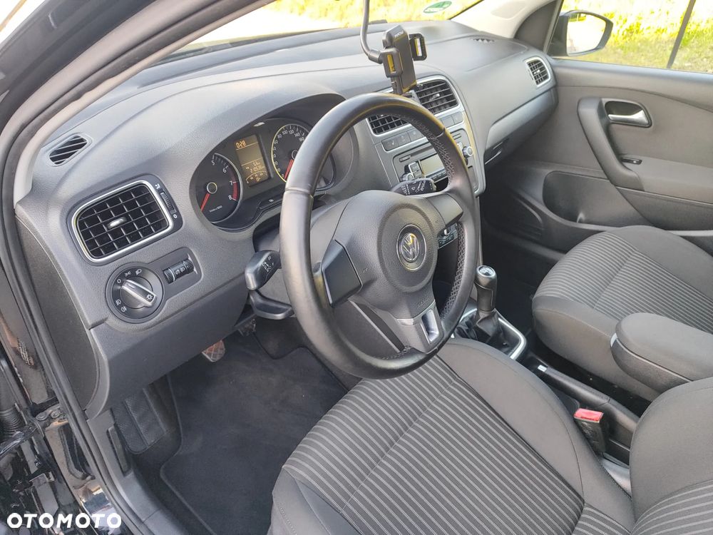Volkswagen Polo 1.4 FSI Highline - 24