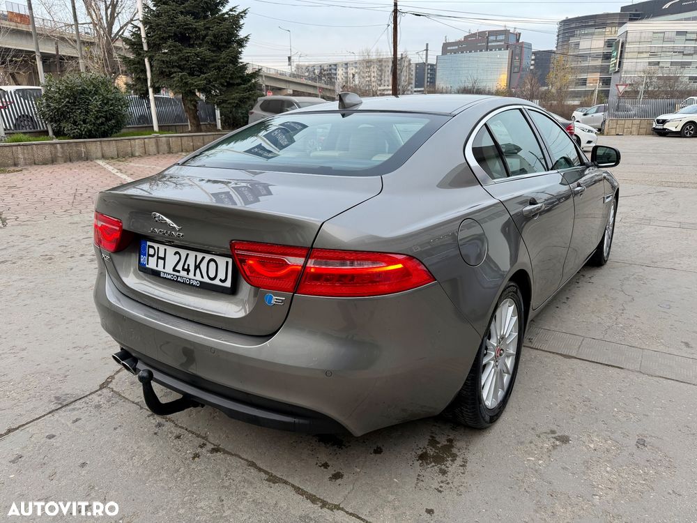 Jaguar XE E-Performance Aut. Prestige - 3