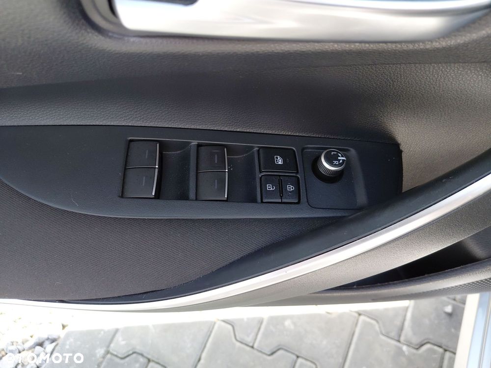 Toyota Corolla - 20