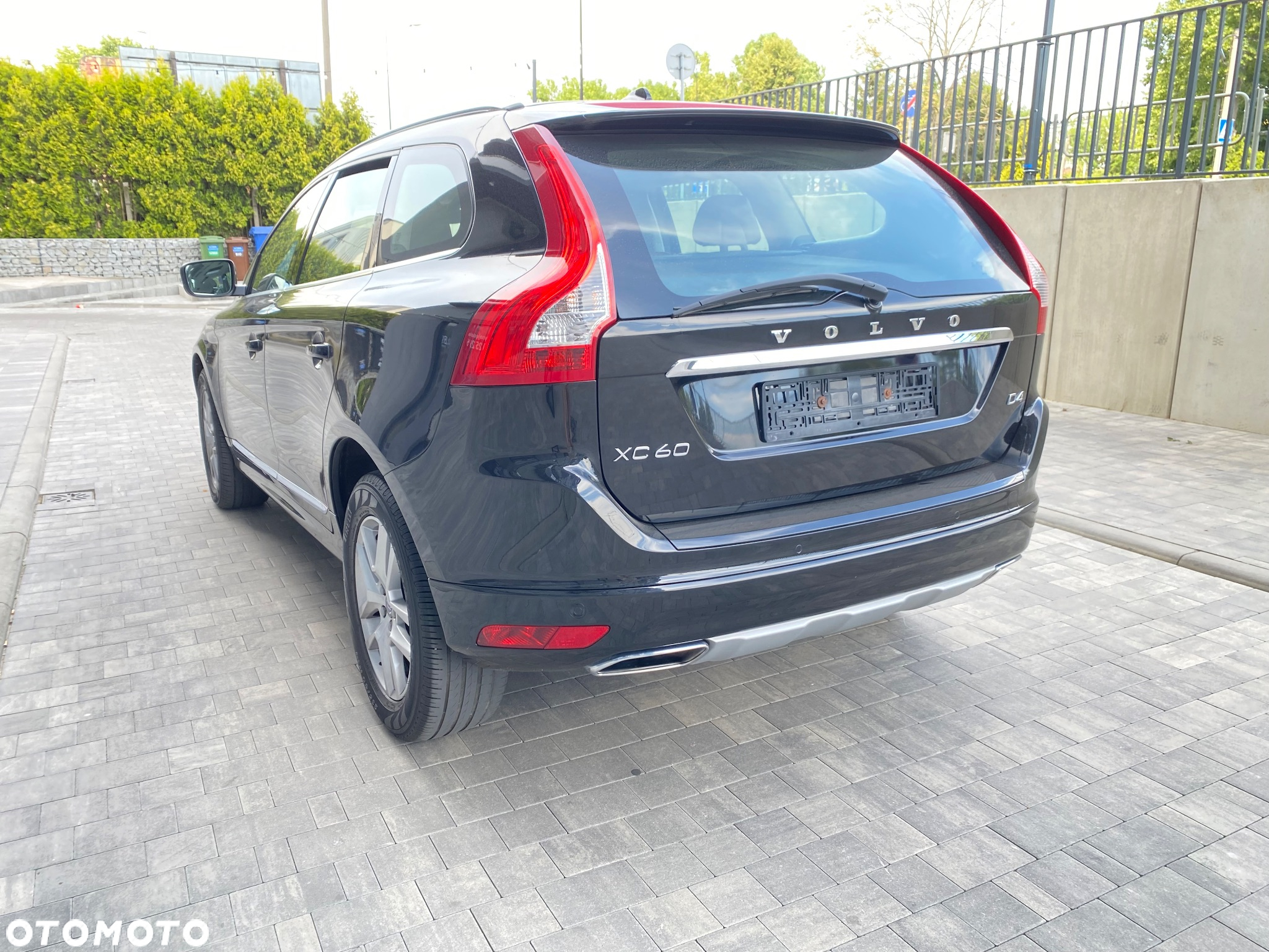 Volvo XC 60 D4 Momentum Pro - 41