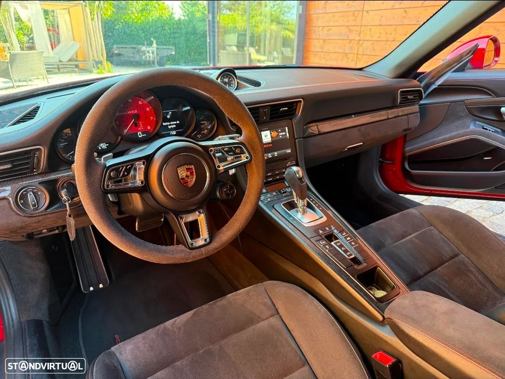 Porsche 911 (991) Carrera GTS PDK - 15