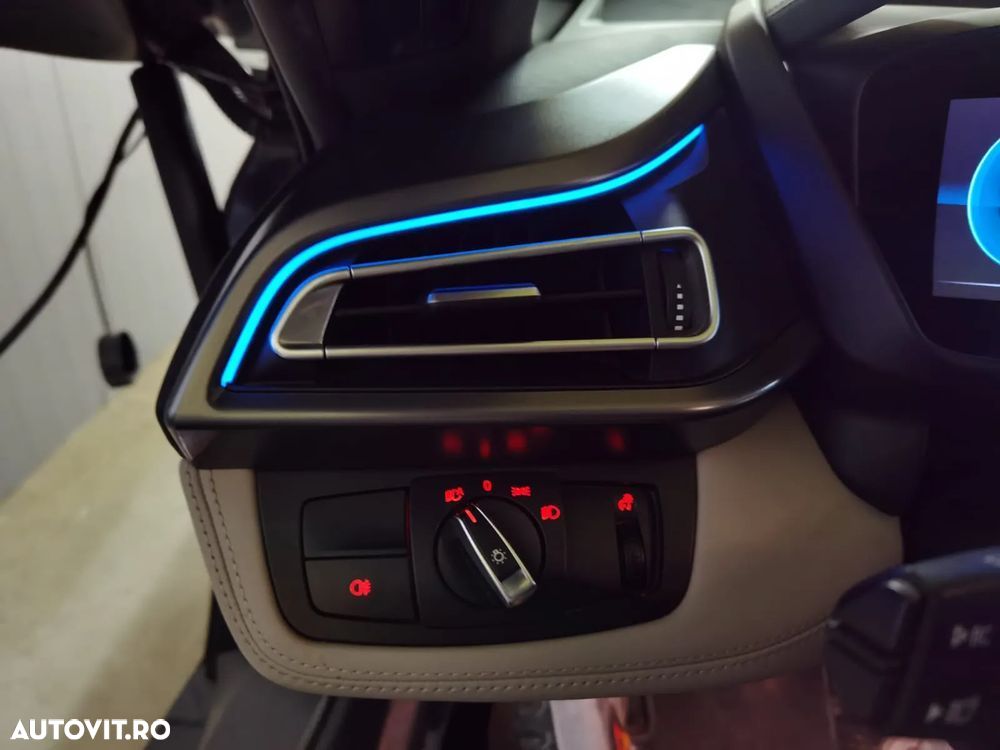 BMW i8 - 13