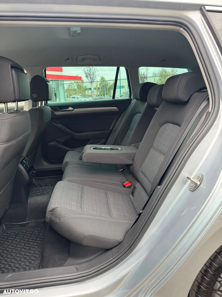 Volkswagen Passat Variant 2.0 TDI DSG Business - 17
