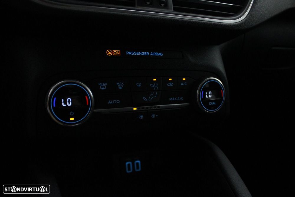 Ford Kuga 2.5 PHEV Titanium — fotografia 20