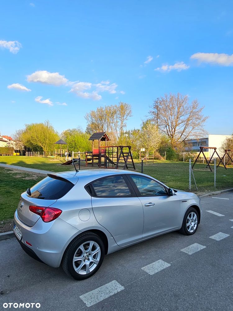 Alfa Romeo Giulietta 1.6 JTDM 16V - 8