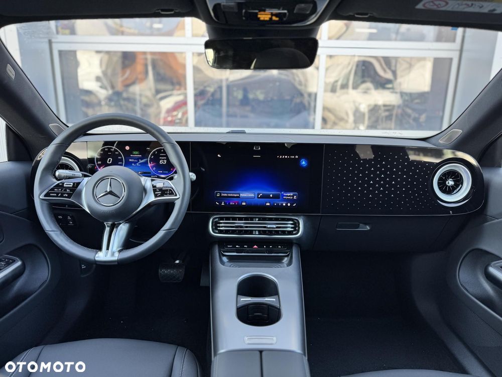 Mercedes-Benz CLA 180 mHEV 8G-DCT - 15