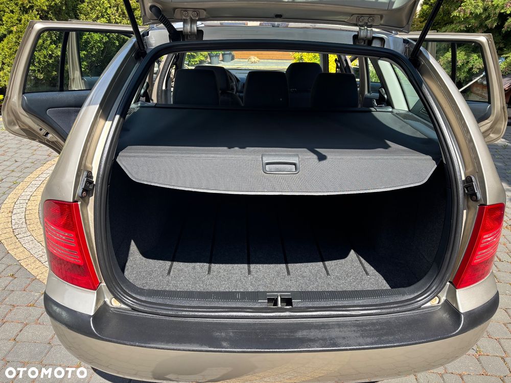Skoda Octavia 1.6 Combi Classic - 6