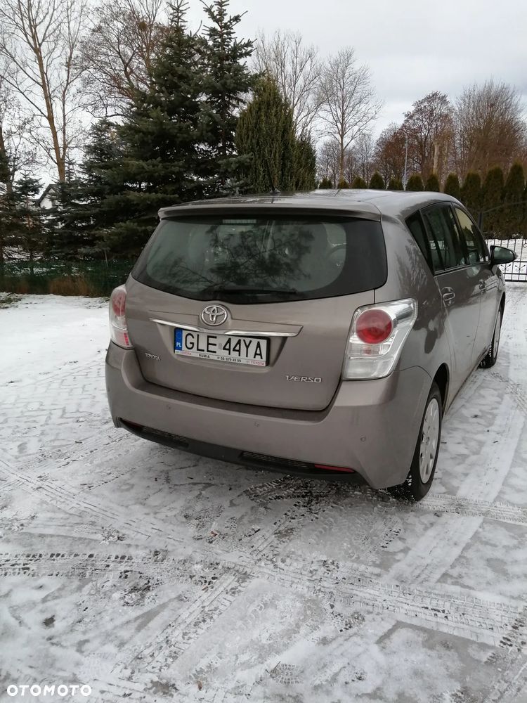 Toyota Verso 1.6 Active - 6