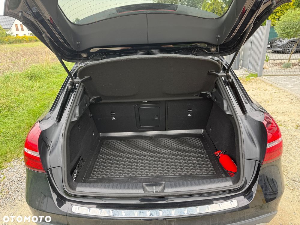 Mercedes-Benz GLA 250 4-Matic - 6