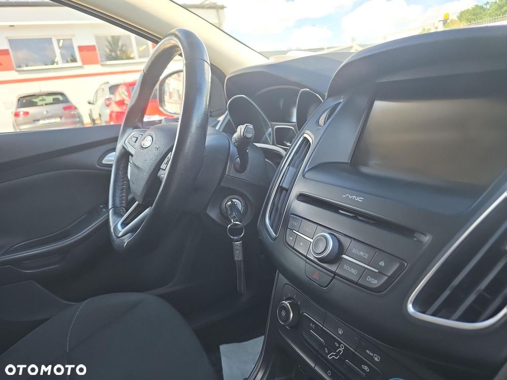 Ford Focus 1.5 TDCi Trend - 24