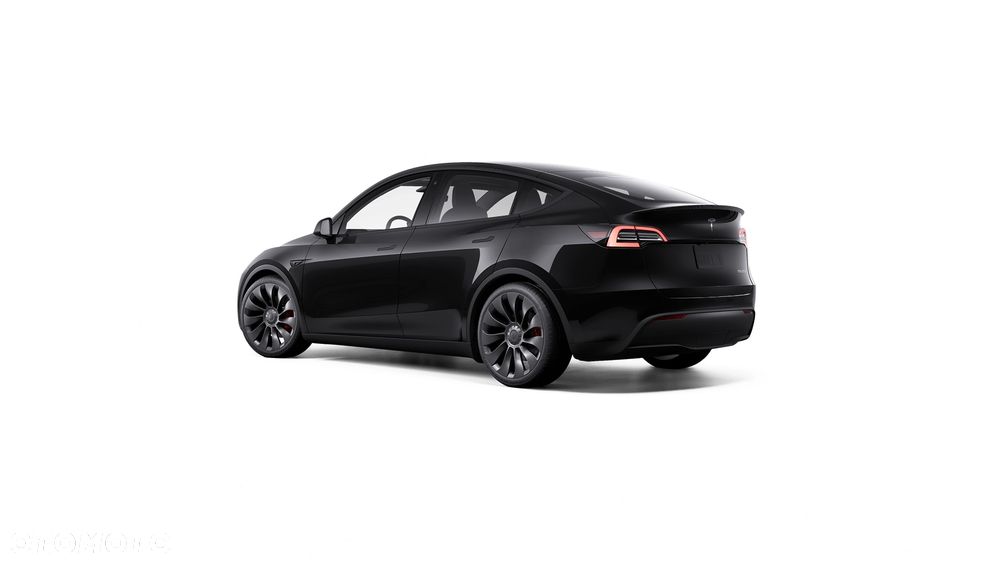 Tesla Model Y Performance Dual Motor AWD - 4