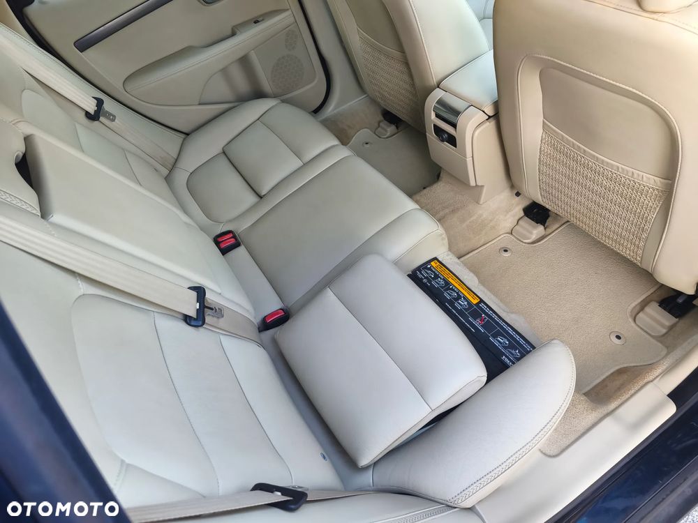 Volvo XC 70 D4 AWD Geartronic Summum - 24