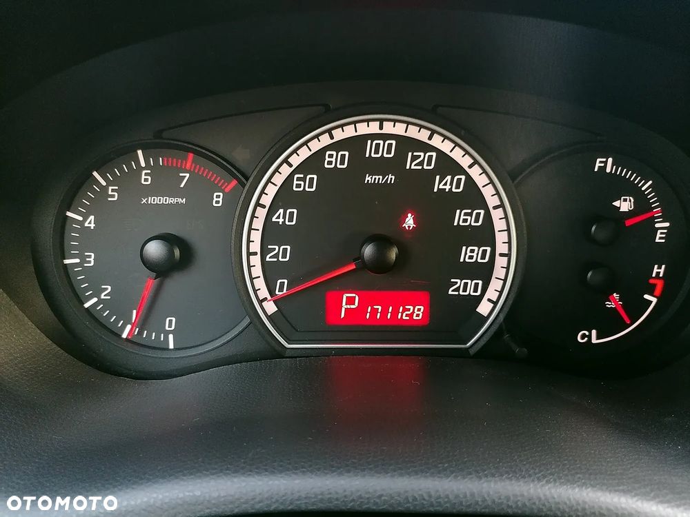 Suzuki Swift - 13