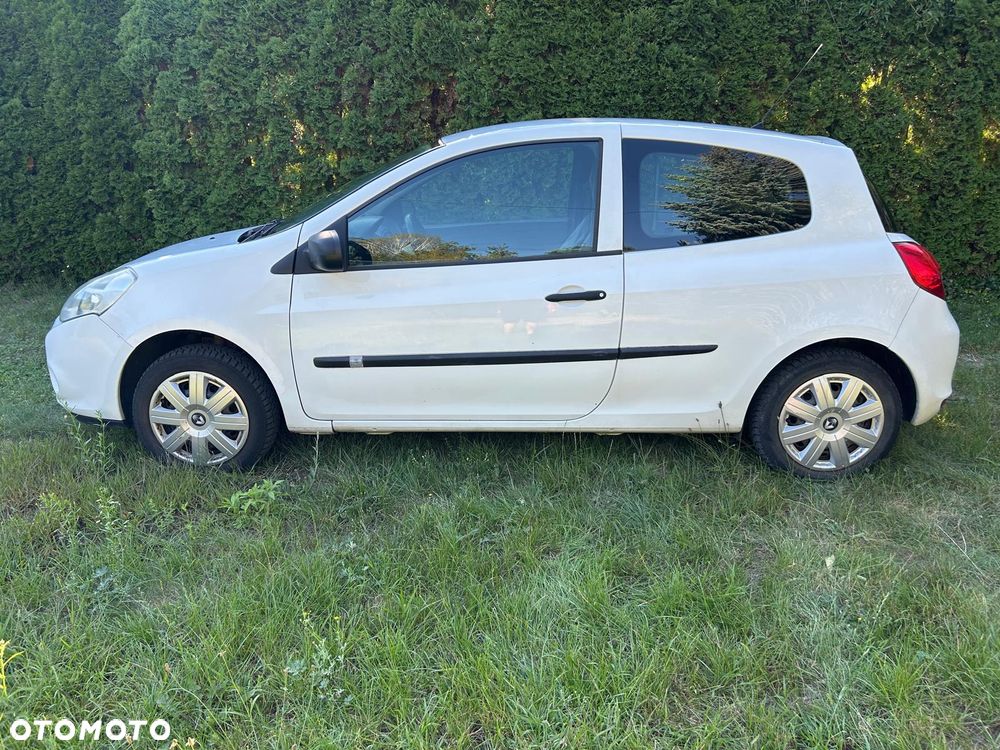 Renault Clio - 1