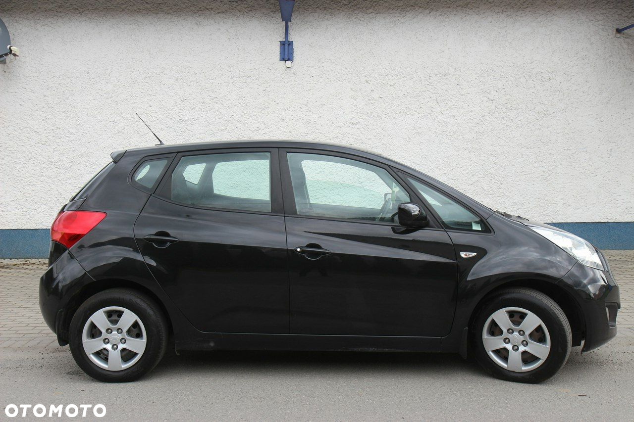 Kia Venga - 9