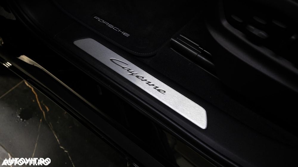 Porsche Cayenne Coupe - 35