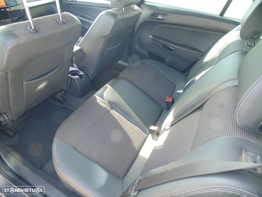 Opel Astra Caravan 1.7 CDTi Cosmo Plus ecoFlex - 19