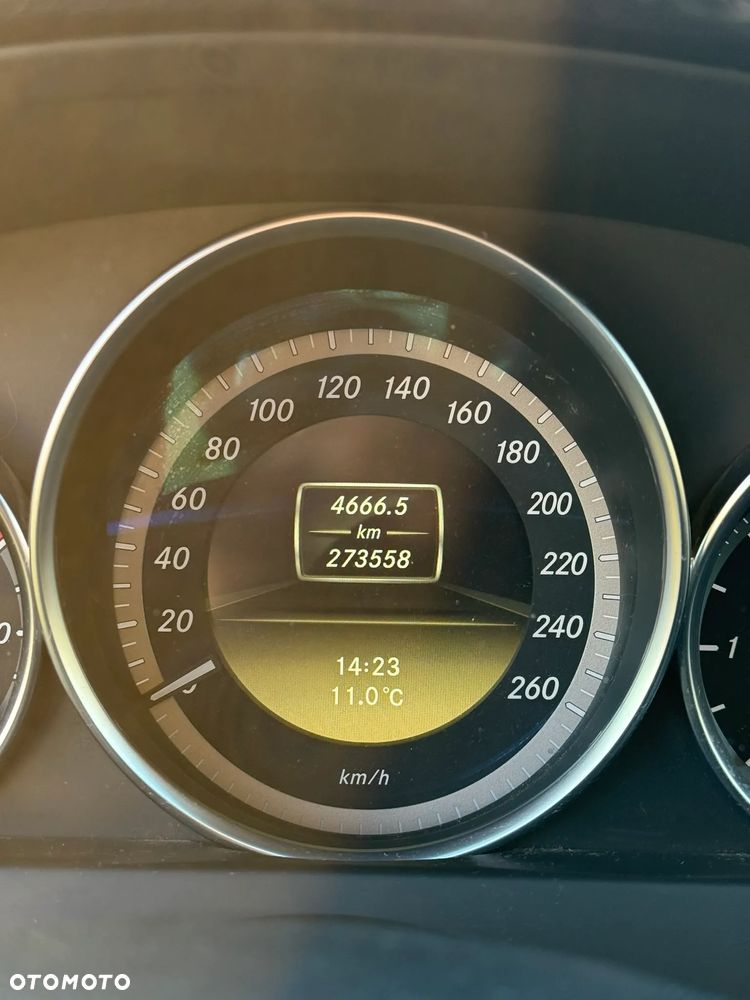 Mercedes-Benz Klasa C 200 CDI BlueEff Elegance - 9