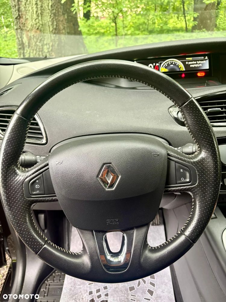 Renault Scenic - 26