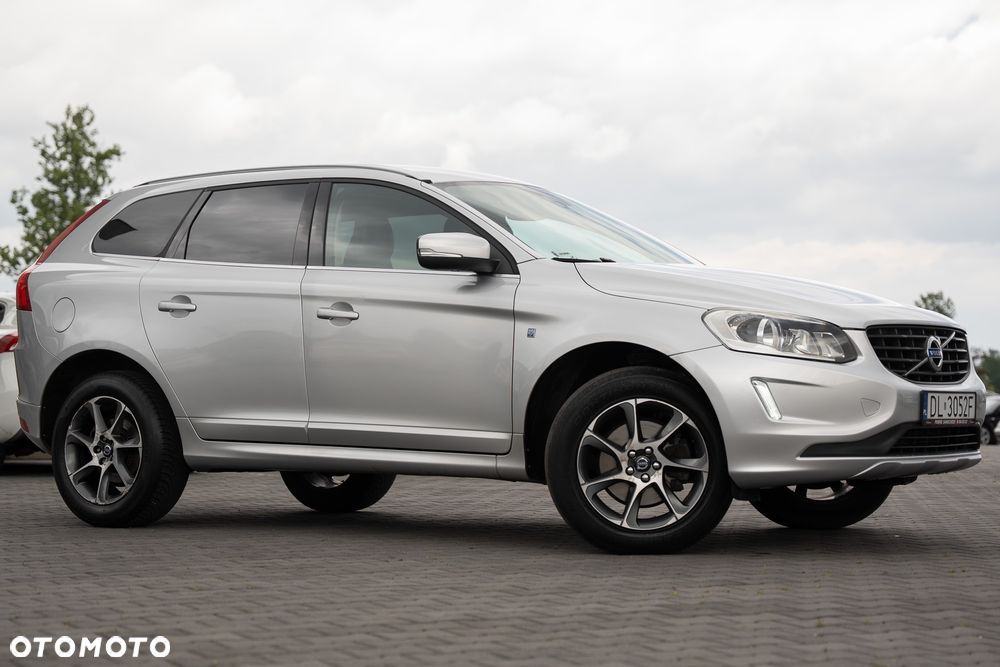 Volvo XC 60 D3 Drive-E Ocean Race - 8