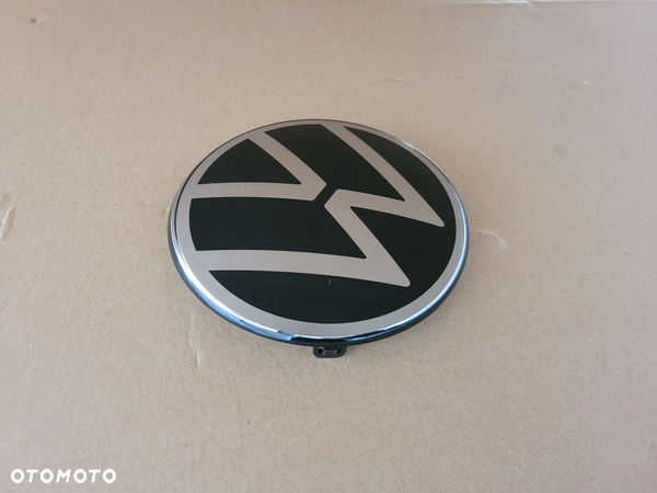 EMBLEMAT LOGO ZNACZEK NA RADAR VW TIGUAN LIFT 5NA853601M