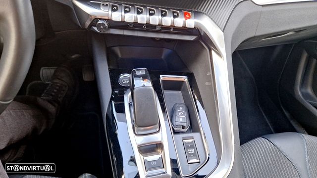 Peugeot 3008 1.6 Hybrid Allure Pack e-EAT8 - 15